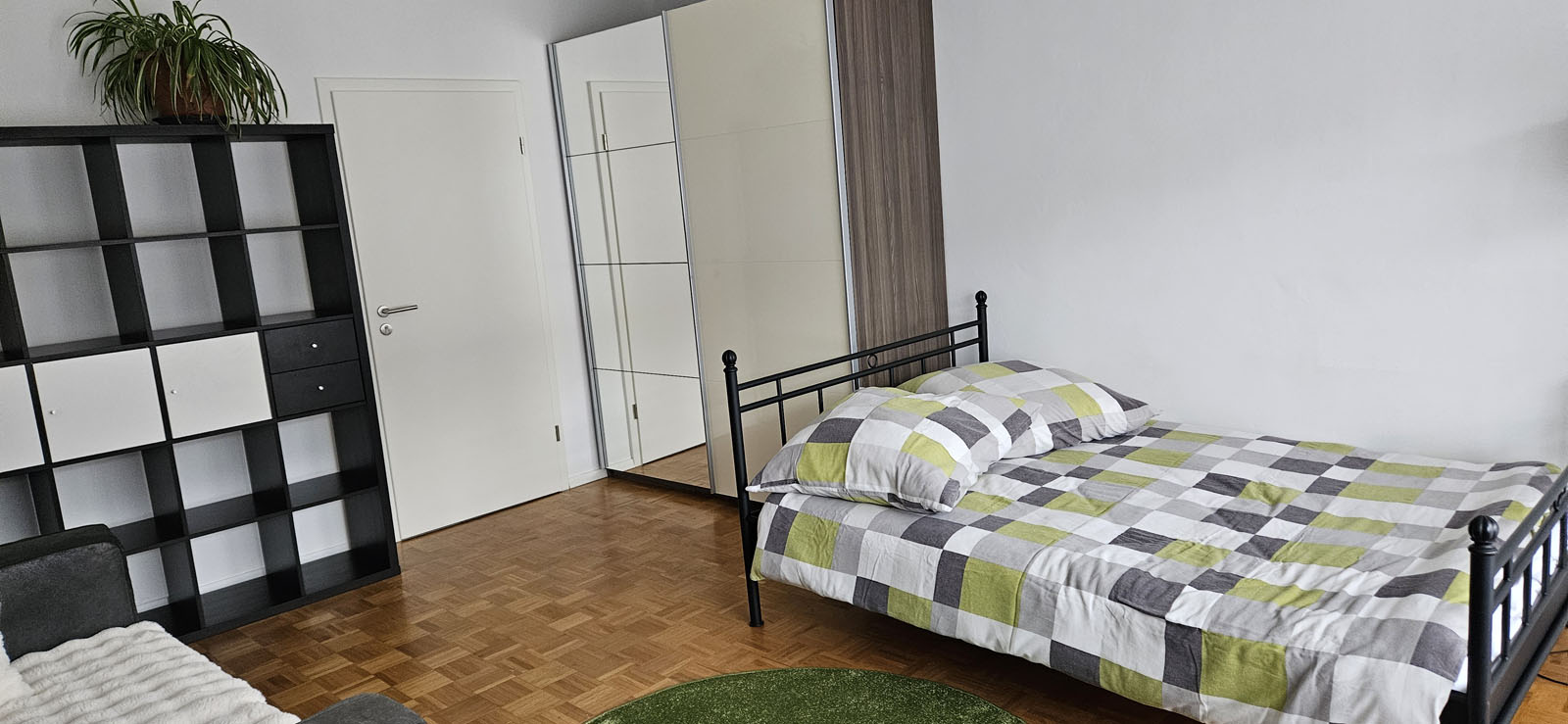 Wohnung F – Zimmer 15 – Bild 4