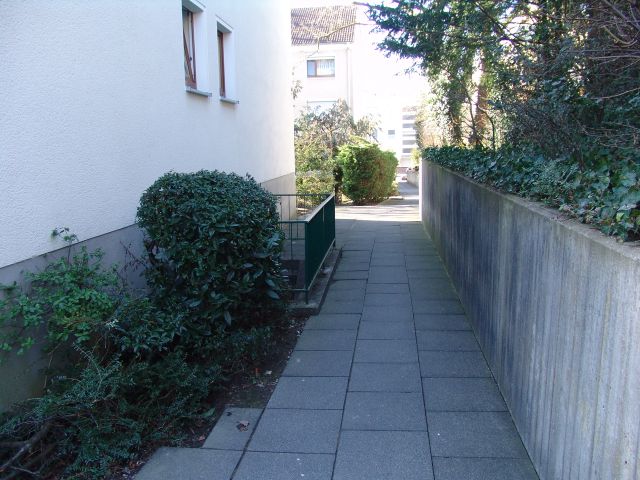 Zugang zum Haus 47b – Bild 7